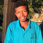 Madagascar Volunteer Team: Rojo
