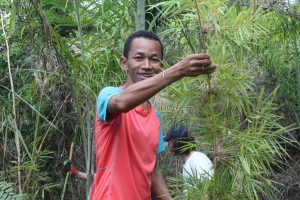 ReneeWithBamboo_foresthike_23july2018_Bamboo Straw Initiative